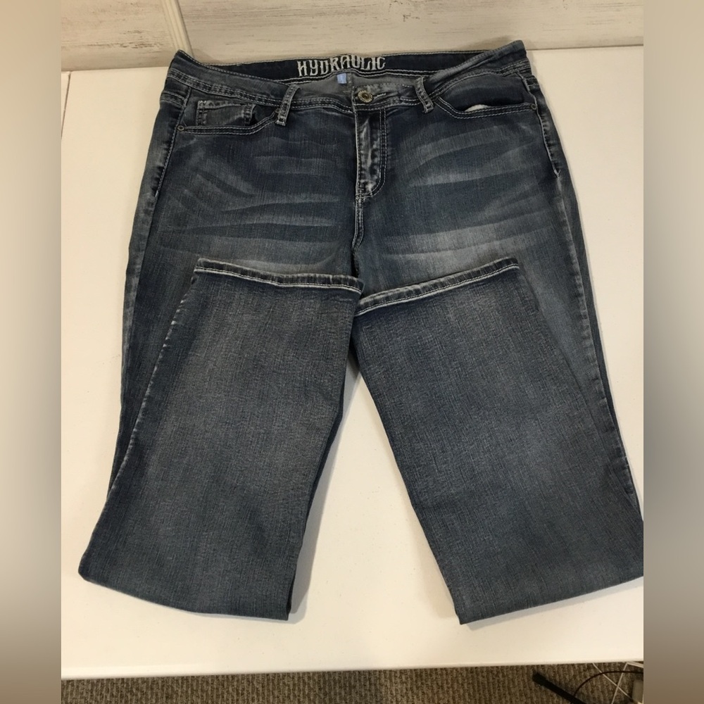 Hydraulic Women's Dark Blue Embroidered Boot Cut Jeans
Size 16W inseam 30” - Picture 5 of 11